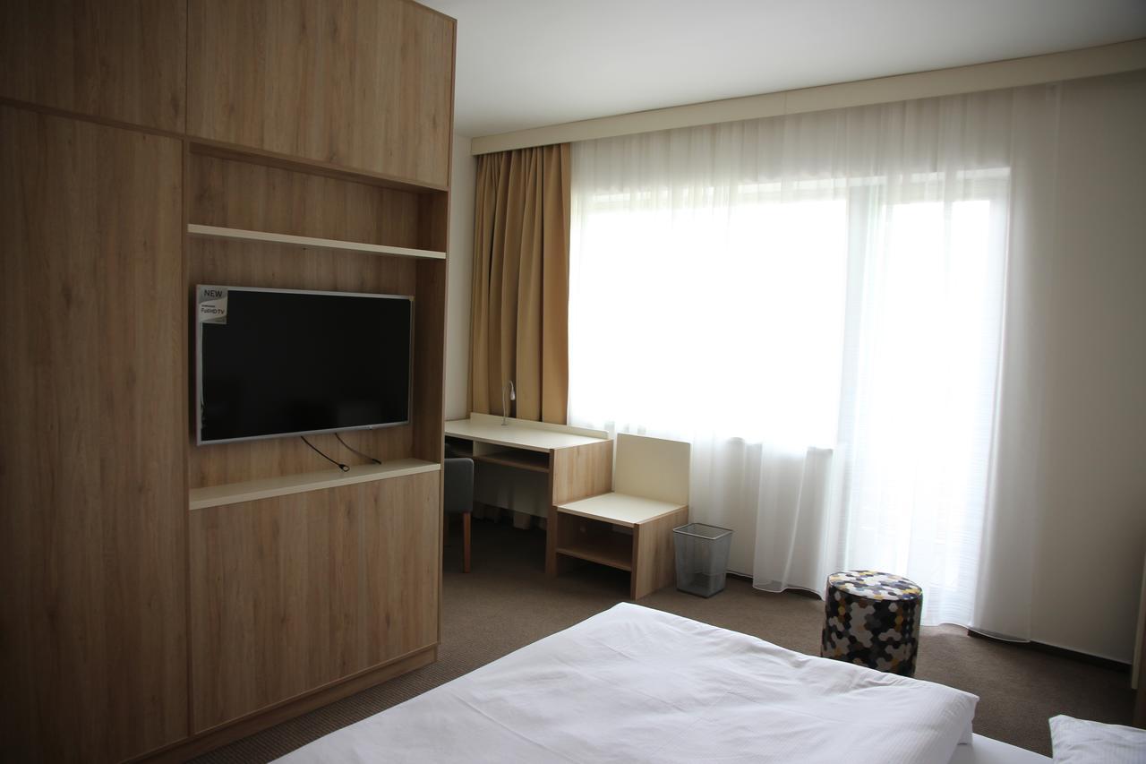 Hotel Devitka 亚诺夫 外观 照片