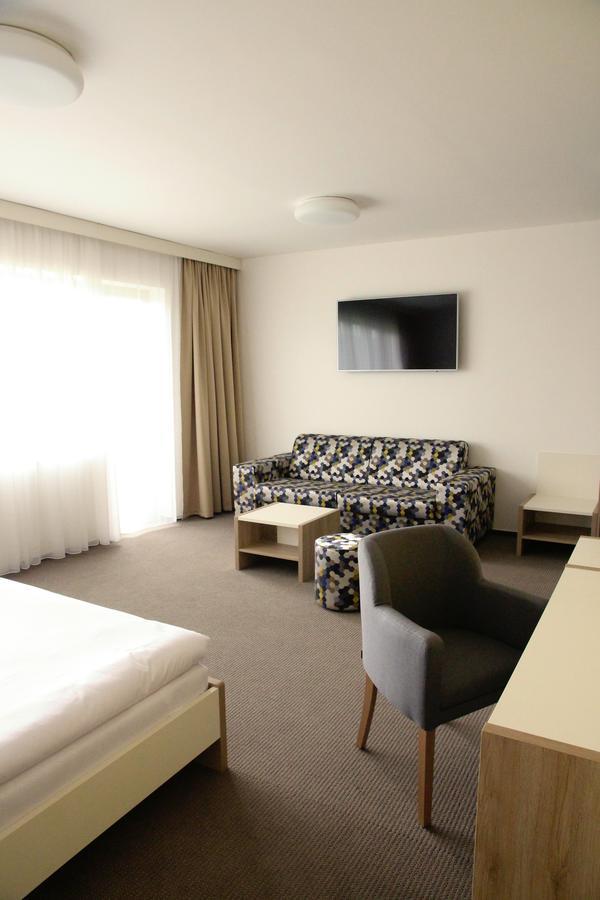 Hotel Devitka 亚诺夫 外观 照片